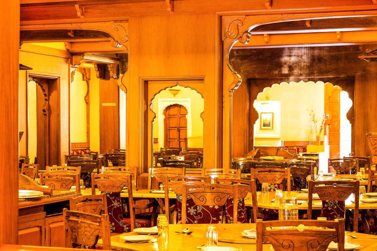Collection O Hotel Rajwada Near The Pavillion Pune Dış mekan fotoğraf